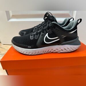 Nike Legend React Running Shoes - Black and white